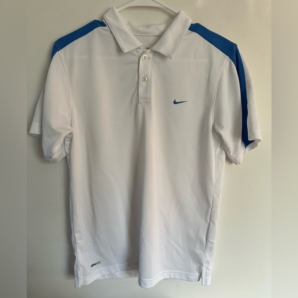 Nike boys dry fit polo in white with blue trim size 14-16